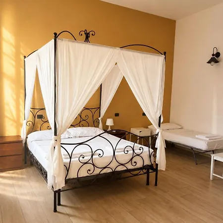 Πανσιόν Calabernardo Suites 3*